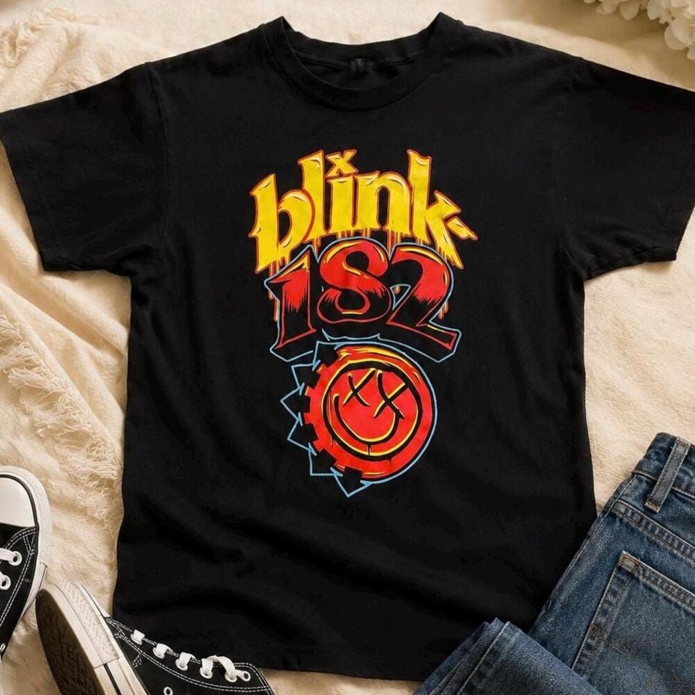 Blink-182 Graphic Band T-Shirt Black Cotton Tee Size Medium Y2K Pop Punk Unisex